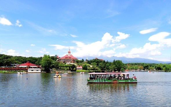 那须龙胆湖景